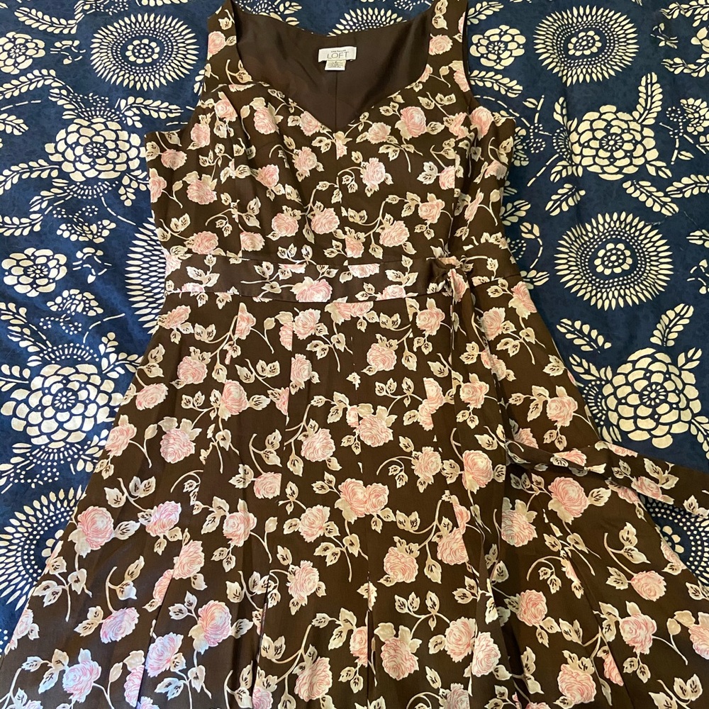 Barely worn Ann Taylor LOFT summer dress!